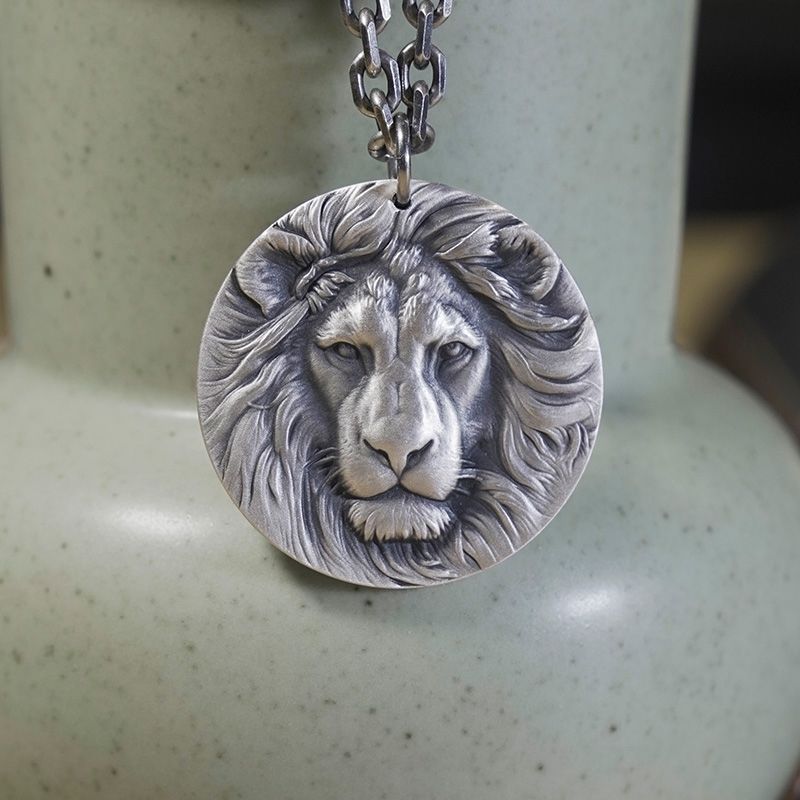 Wholesale  Aggressive Lion Head Pendant Fashion Necklace