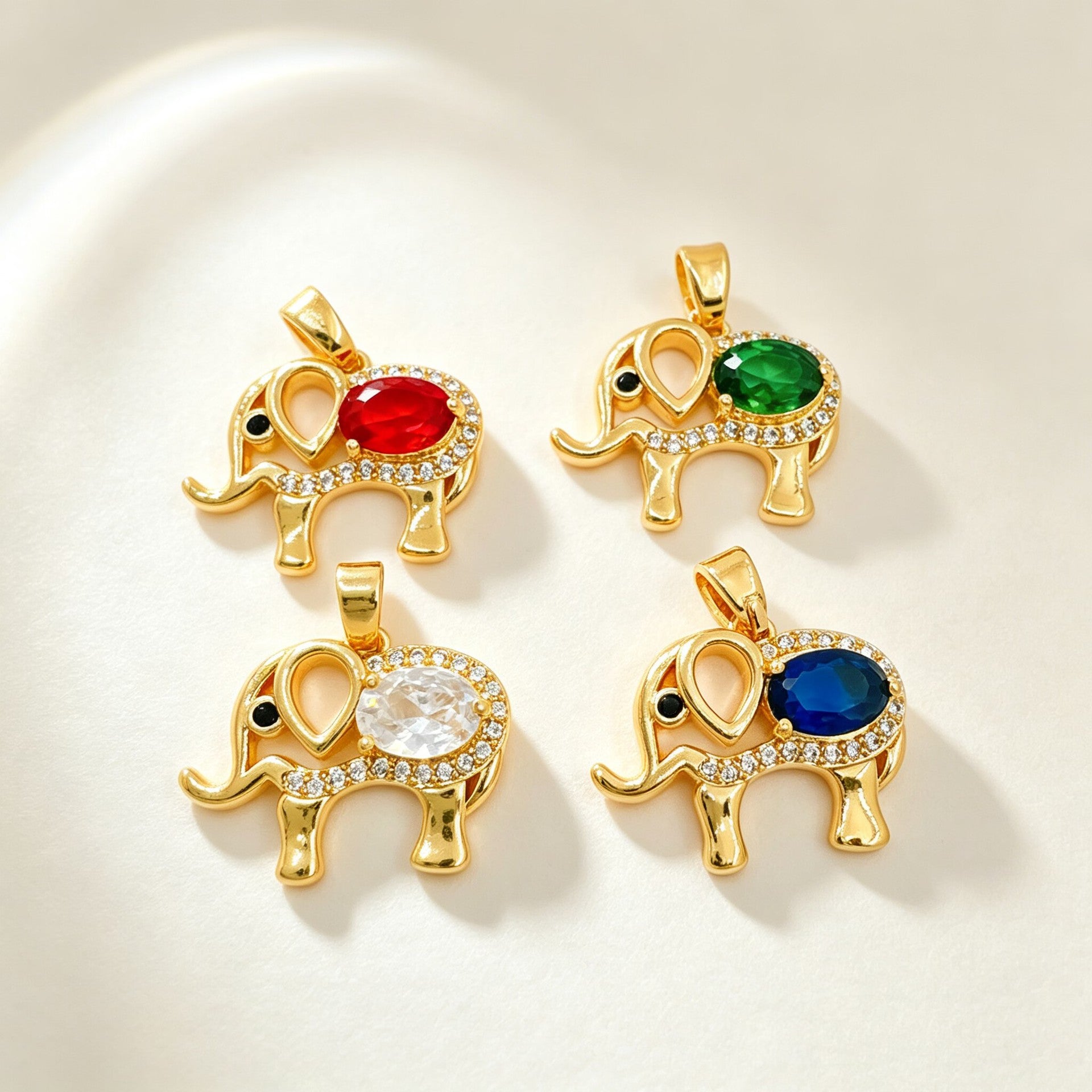 Wholesale Stylish Elephant Pendant Necklace