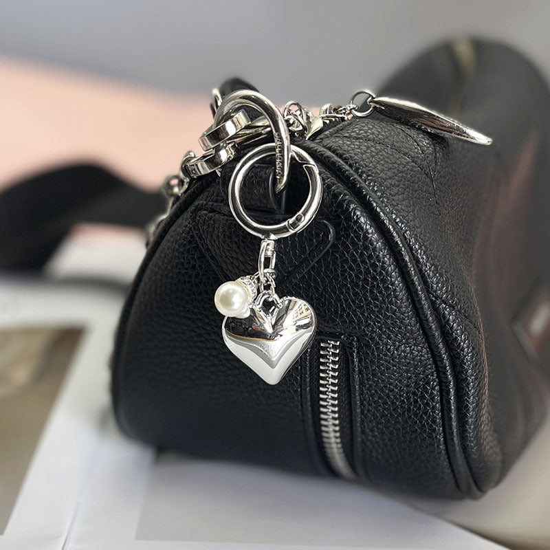 Wholesale Heart Bow Electroplated Alloy Bag Charm Stylish Couple Keychain Everyday Wear And Decorative Accessory