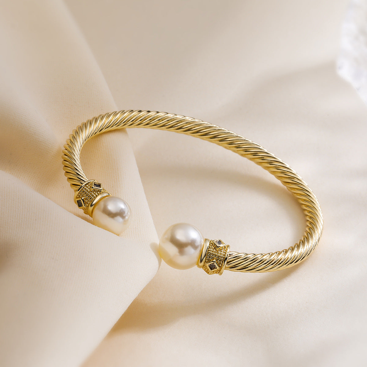 Wholesale light luxury real gold electroplated zircon pearl open bracelet