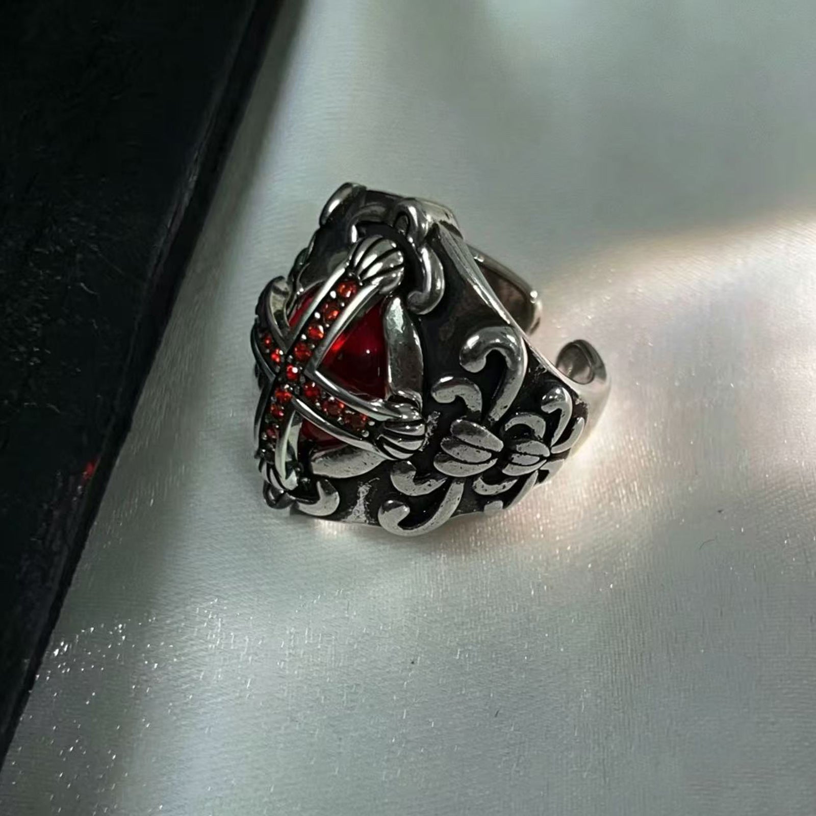 Wholesale Gothic Cross Ring For Men Adjustable Black Ring With Red Rhinestone Trendy Fashion Accessory