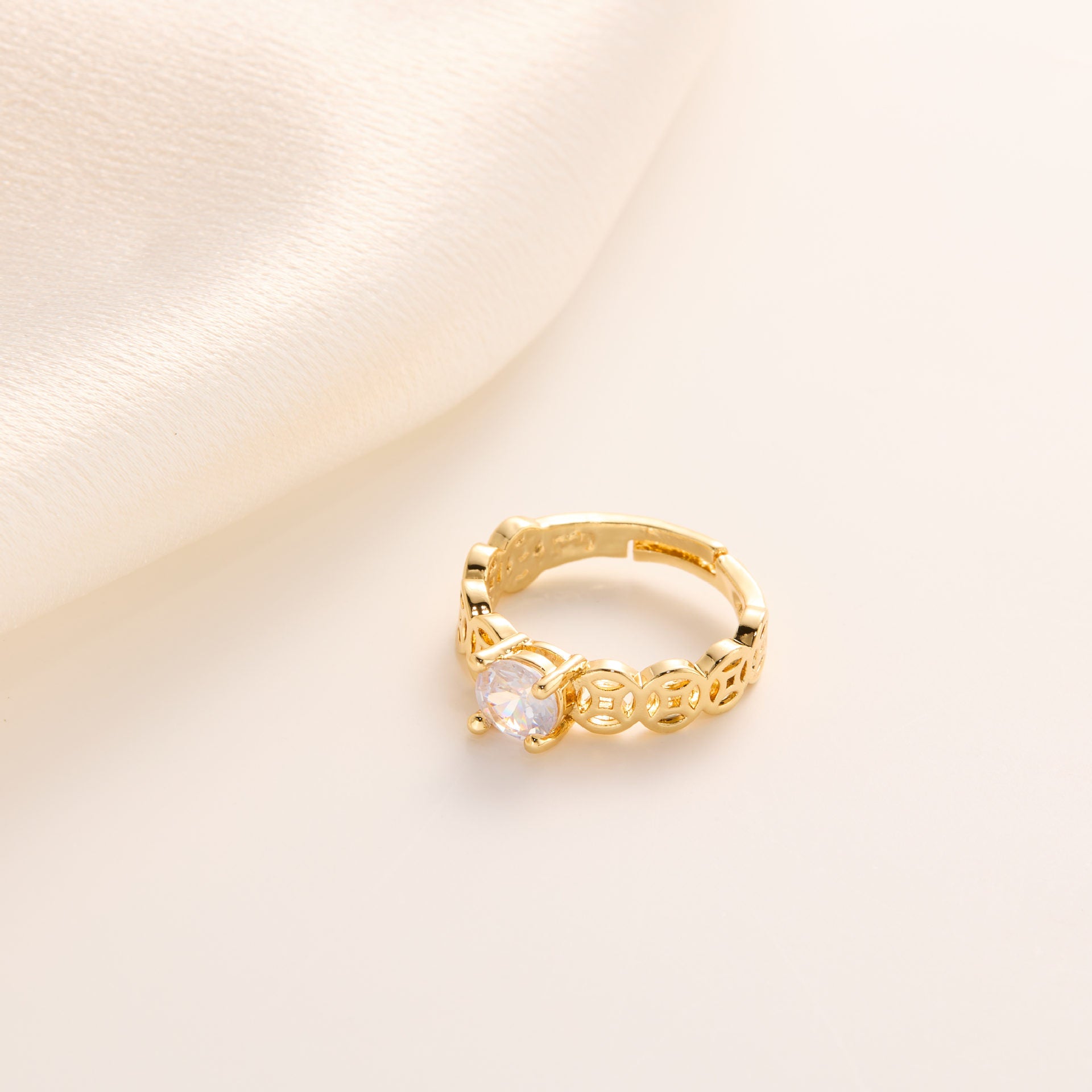 Wholesale Copper Micro-diamond Exquisite Shiny Light Luxury Open Rings ACC-RS-XuHao002