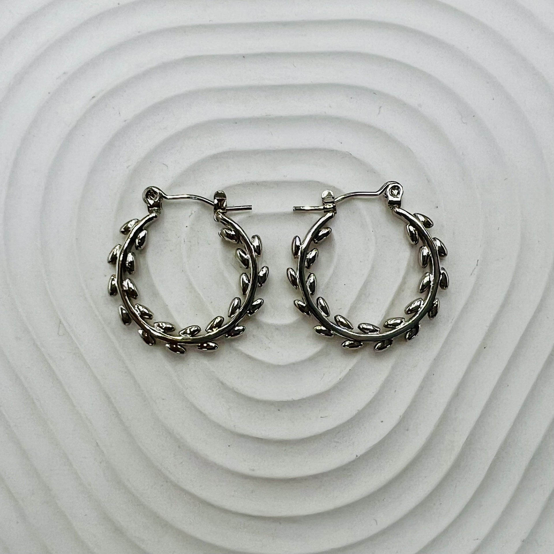 dxx-img:8c1aa9a24da585bd4cbe35a59470938d,ACC-ES-6119958976527-M5