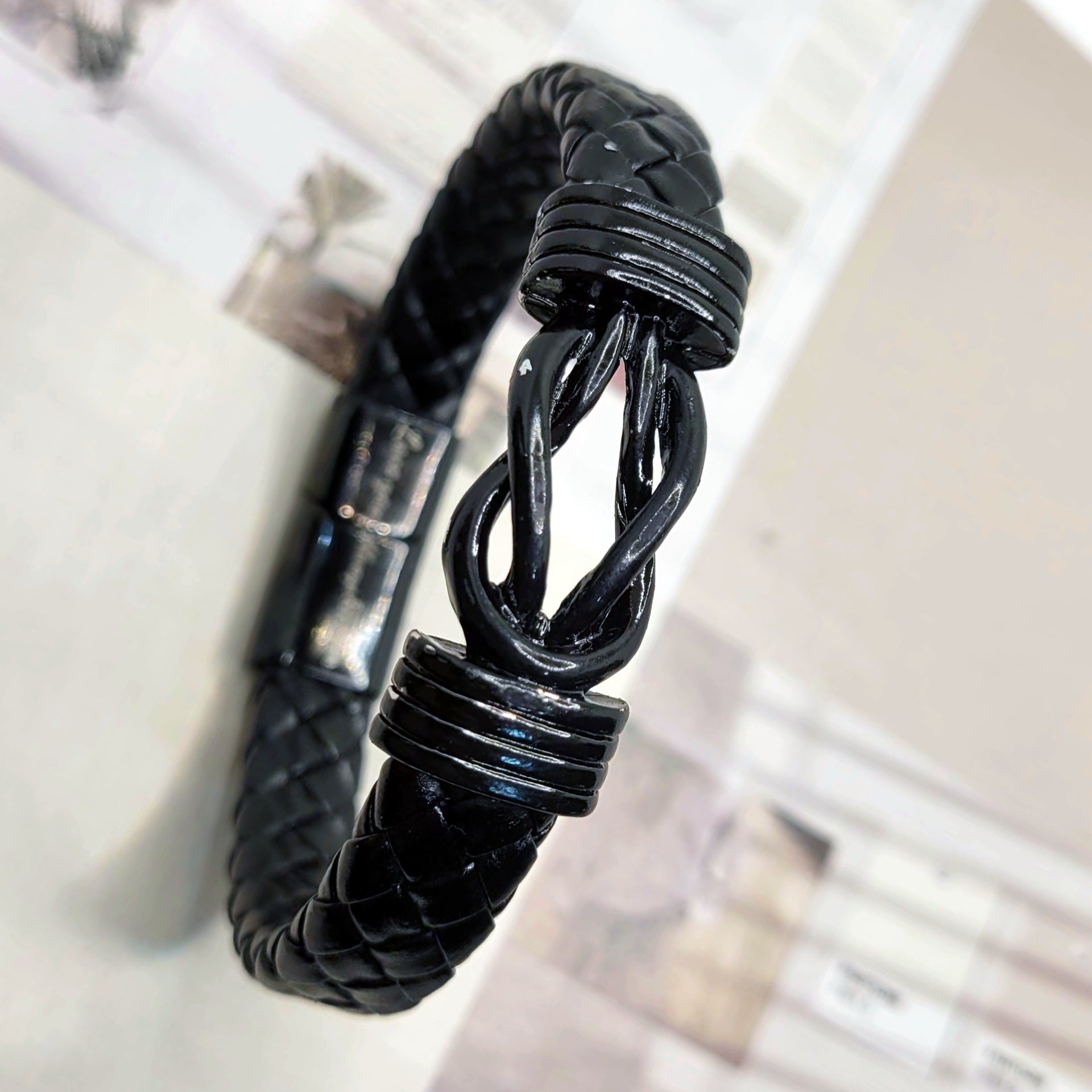 Wholesale men's leather bracelet