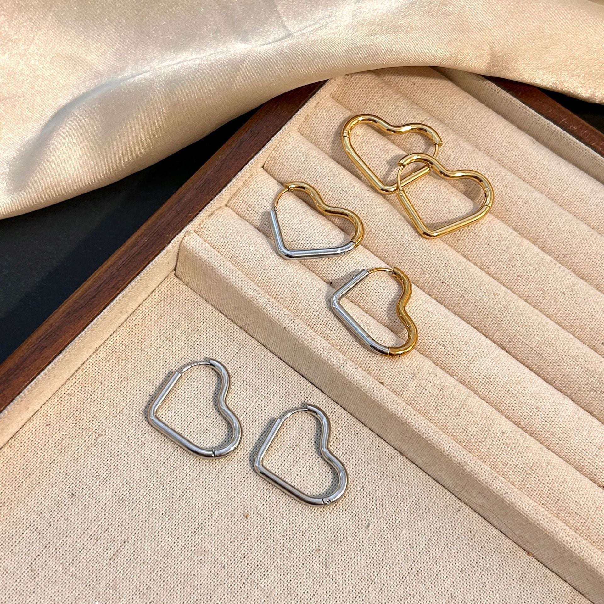 Wholesale Titanium Steel Heart Earrings