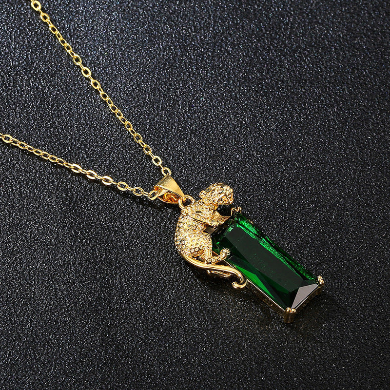 Wholesale  Leopard Pendant Emerald Necklace