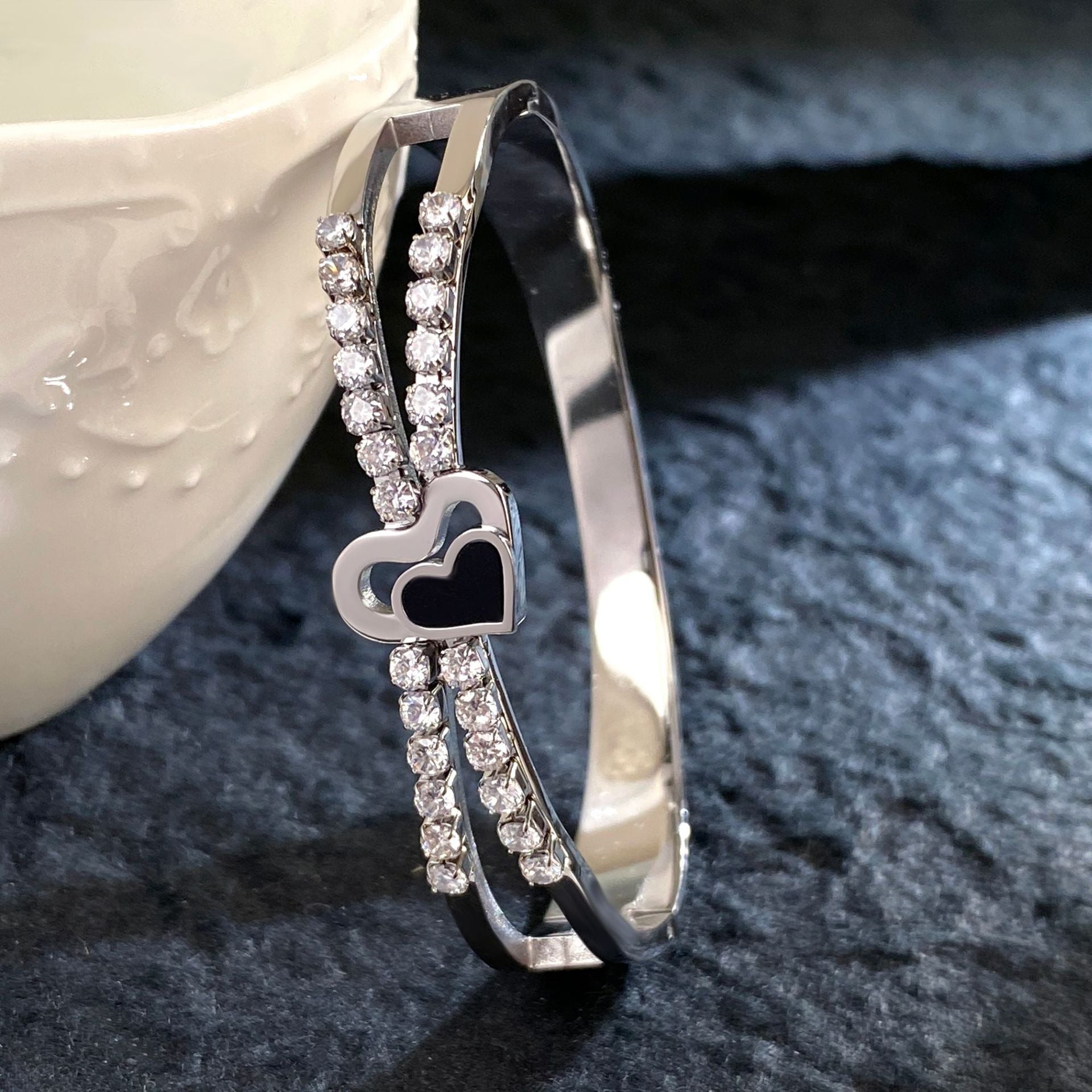 Wholesale Titanium Steel Plated 18K Gold High-end Luxury Bracelet ACC-BT-YuXun009