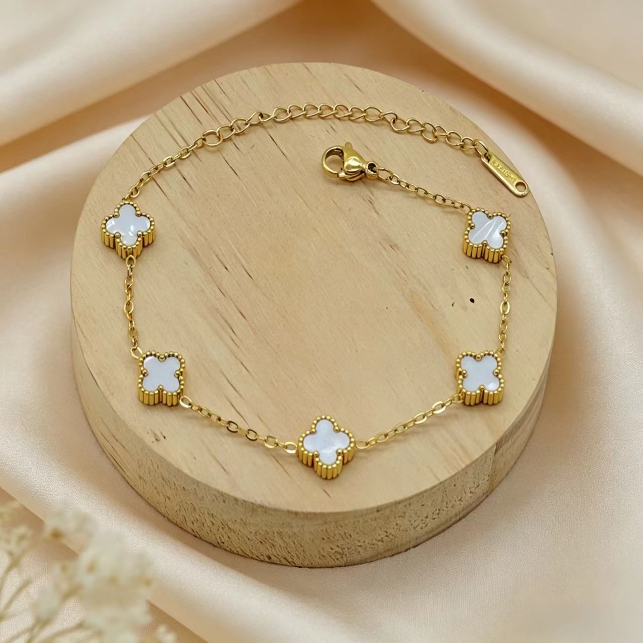 Wholesale Gold Plated Stainless Steel Four Leaf Clover Bracelet Fashion Jewelry for Women