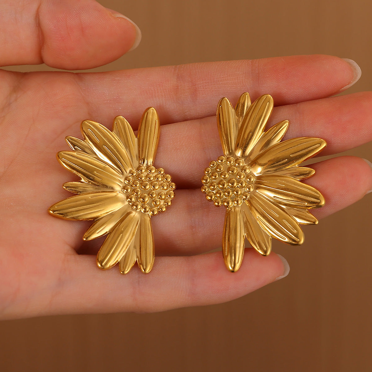 Wholesale Gold Plated Stainless Steel Sunflower Leaf Earrings for Women Fashion Accessory
