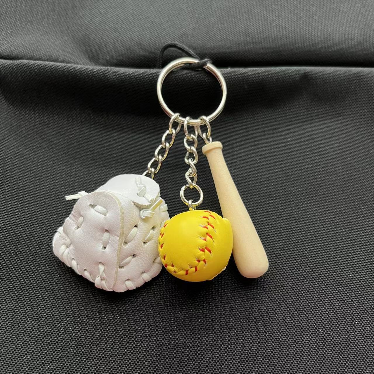 Wholesale Softball Gloves Baseball Keychain