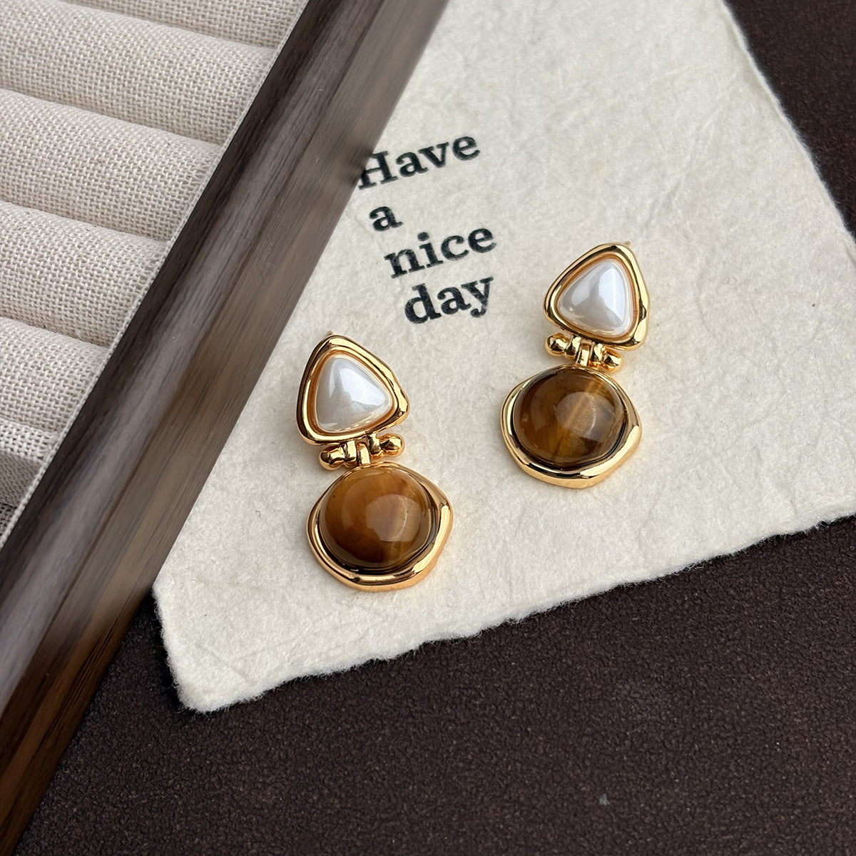 Wholesale Medieval Style Round Tiger Eye Stone Earrings Electroplated Boutique Resale