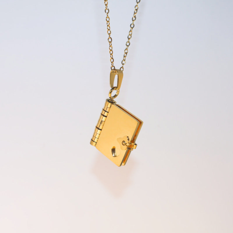 Wholesale Stainless steel  Love Couple Opening and Closing Commemorative Album Necklace