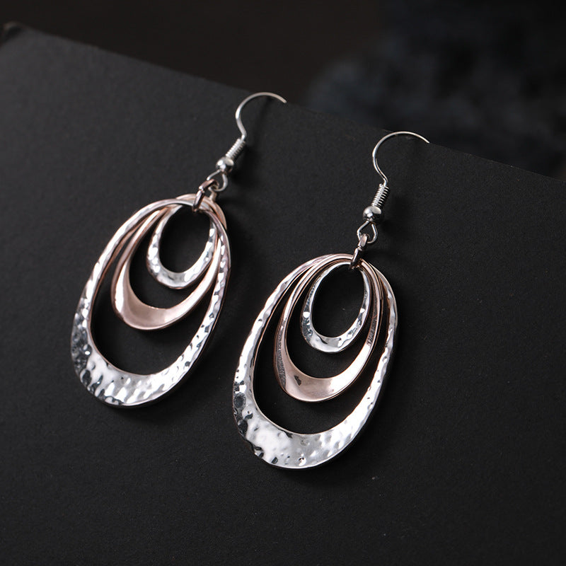 Wholesale  versatile contrast color Oval geometric alloy earrings