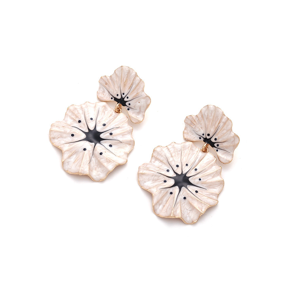 Wholesale  exaggerated alloy dripping flower earrings
