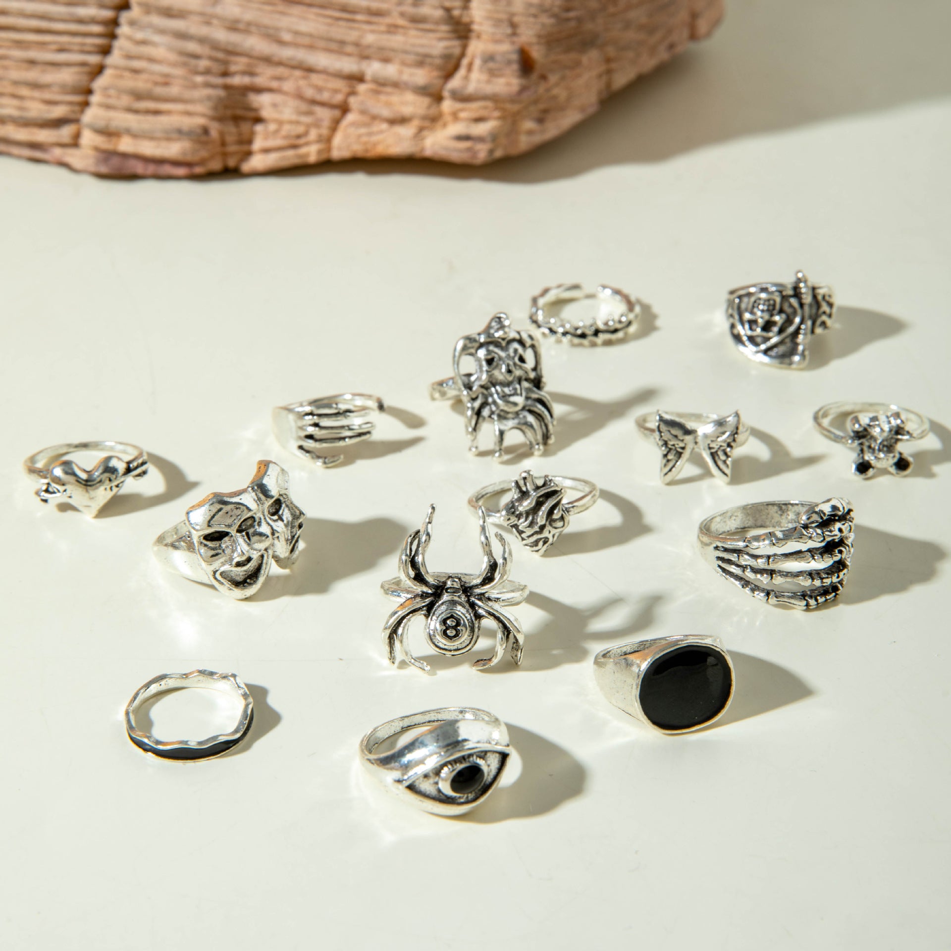 Wholesale metal retro geometric shape dripping dark ring