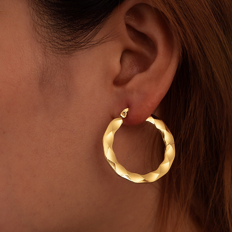 Wholesale Embossed Round Earrings Stainless Steel Gold Plated Everyday Wear Jewelry Accessory