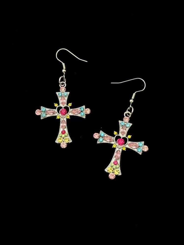 Wholesale Zinc Alloy Electroplated Pink Cross Pendant Necklace,  Gothic Y2K Layering Choker,  Trendy Jewelry Accessory for Women