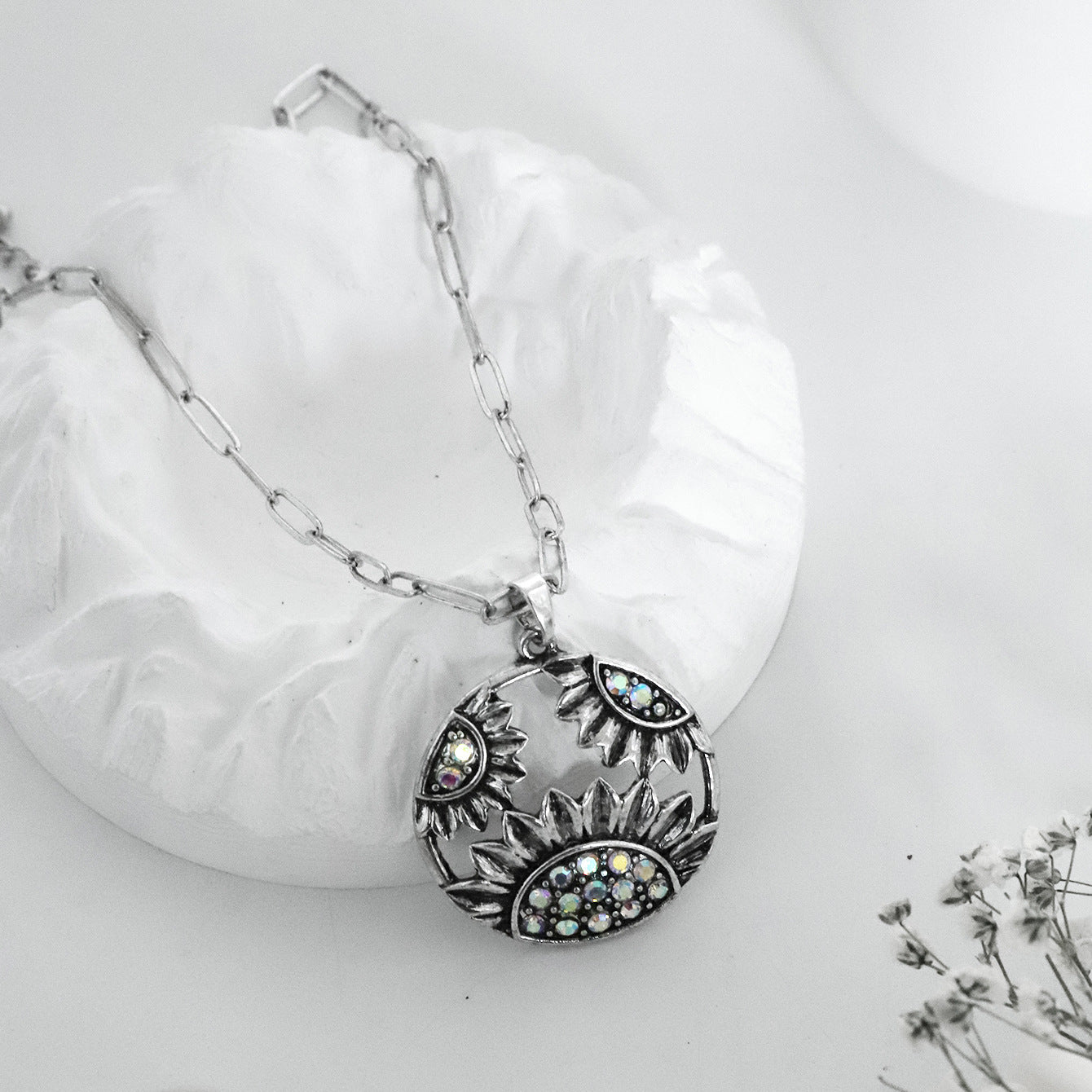Wholesale Western Cowboy Boho Pendant Necklace Zinc Alloy Geometric Boot Chain Fashion Accessory Gift