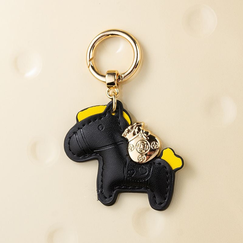 Wholesale Modern Minimalist Keychain with Green Flocked Rope and Pony,  Car Key Accessory for Boutique Resale