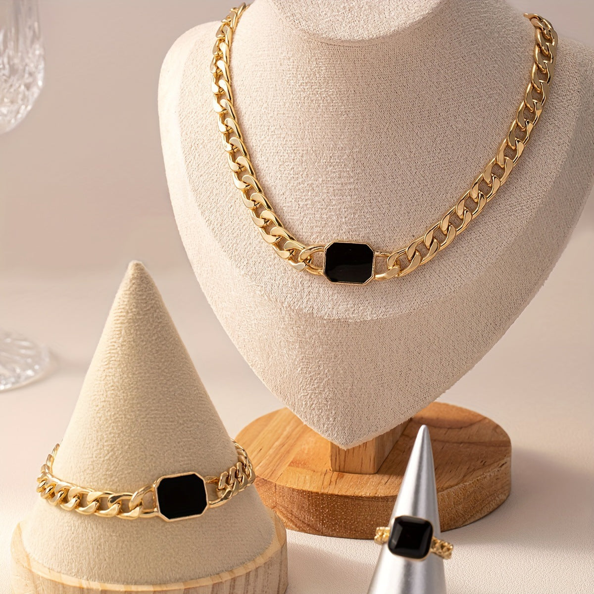 Wholesale Modern Geometric Square Cuban Chain Jewelry Set In Black Alloy Electroplated Fashion Accessory For Resale