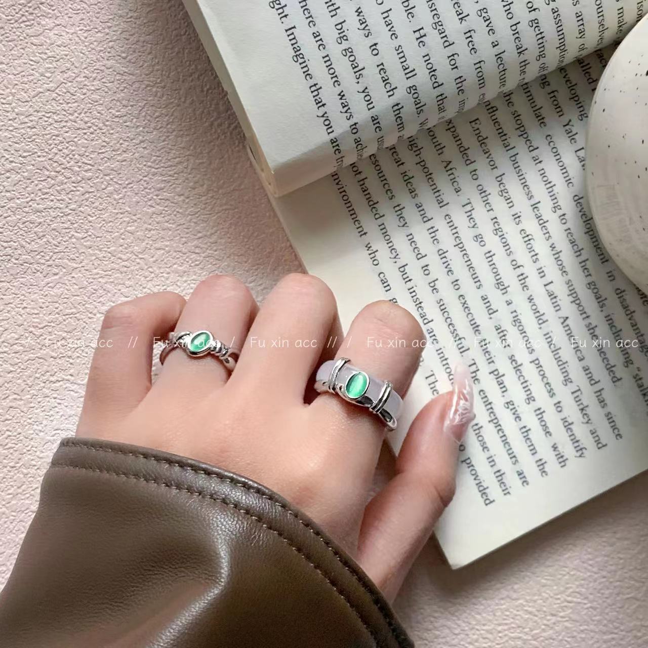 Wholesale Green Cat's Eye White Chalcedony Ring