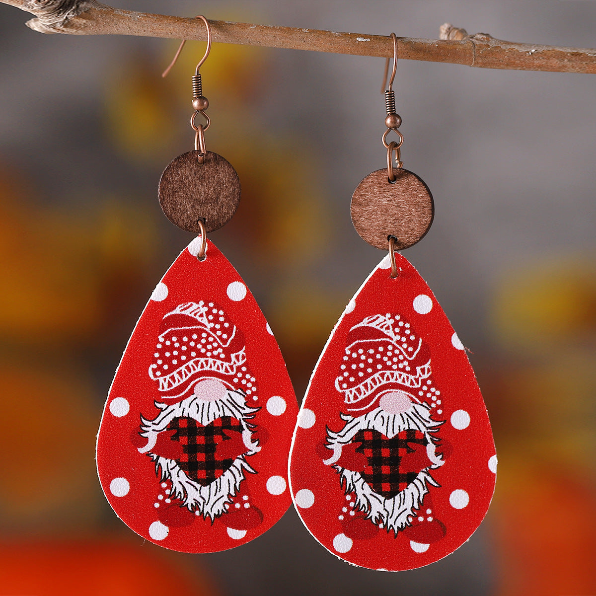 Wholesale Valentine' s Day Leather Heart Earrings