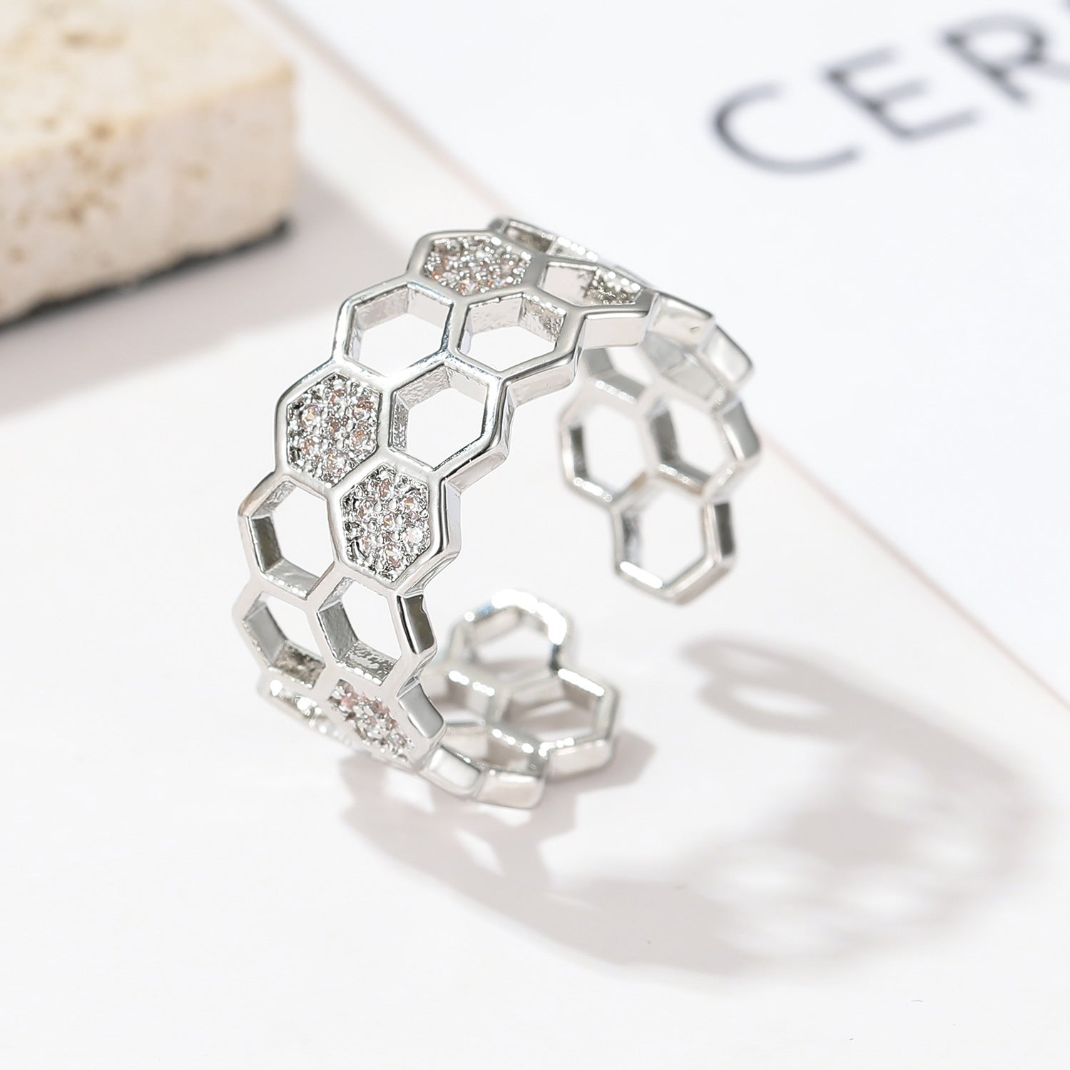 Wholesale Light Luxury All-match Honeycomb Honeycomb Geometric Ring