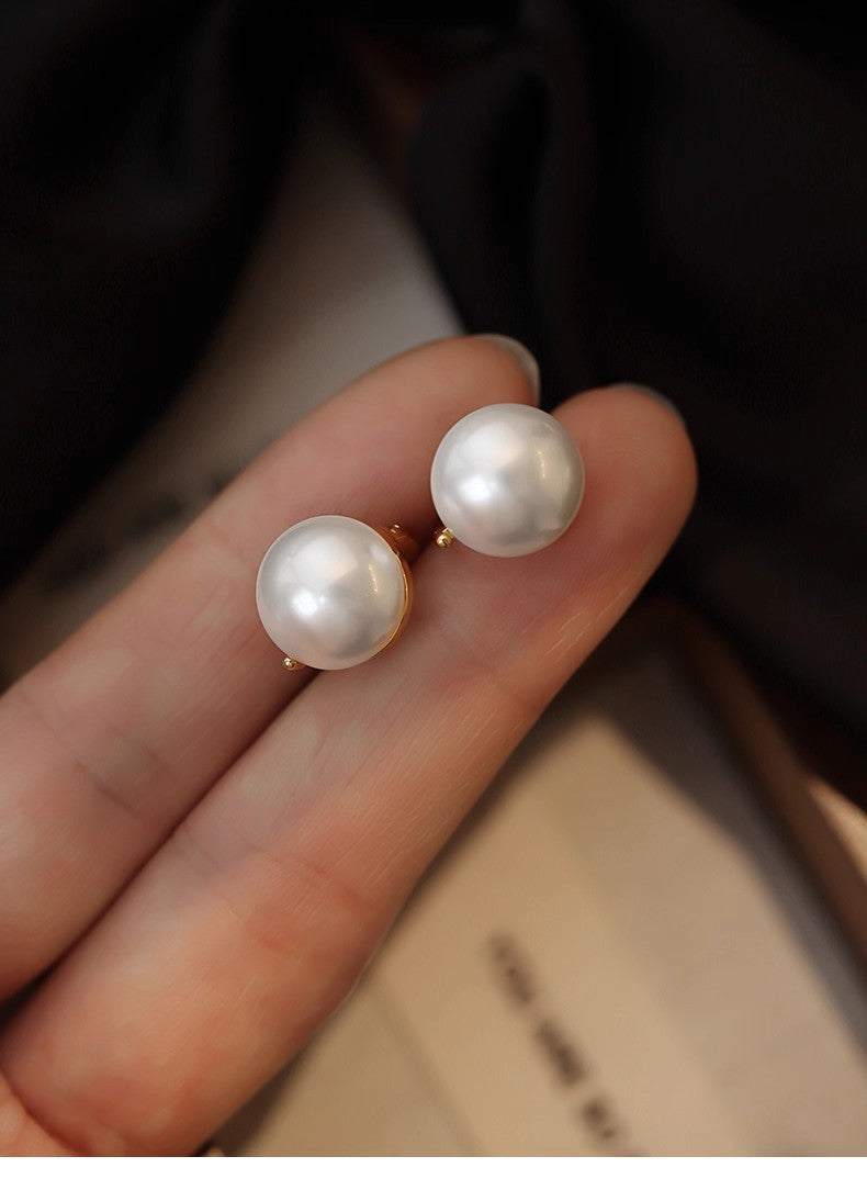 Wholesale Minimalist Round Imitation Pearl Stud Earrings French Design Copper Electroplated Jewelry Accessory