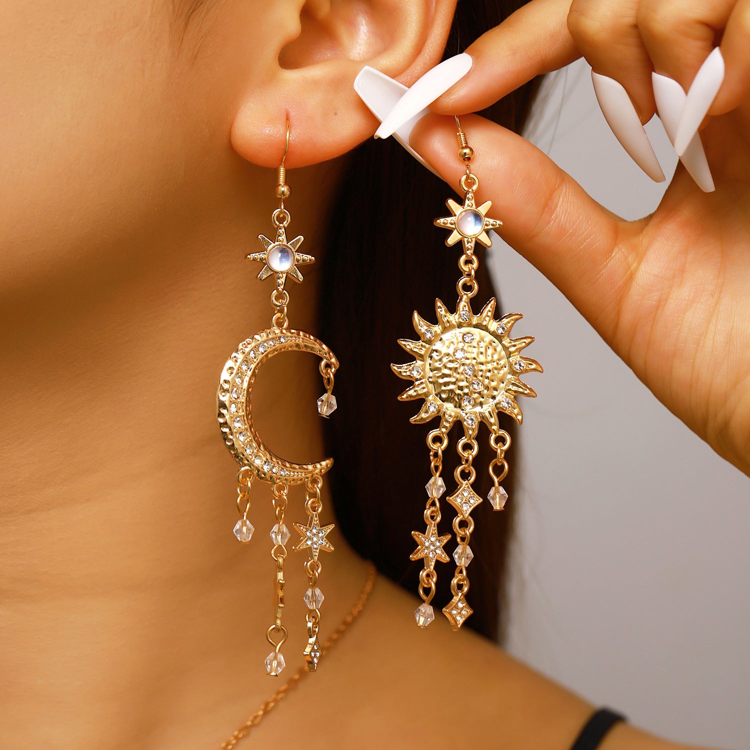 Wholesale Vintage Moon Sun Star Long Tassel Earrings And Necklace Set Gold Alloy Jewelry Party Fashion Accessory