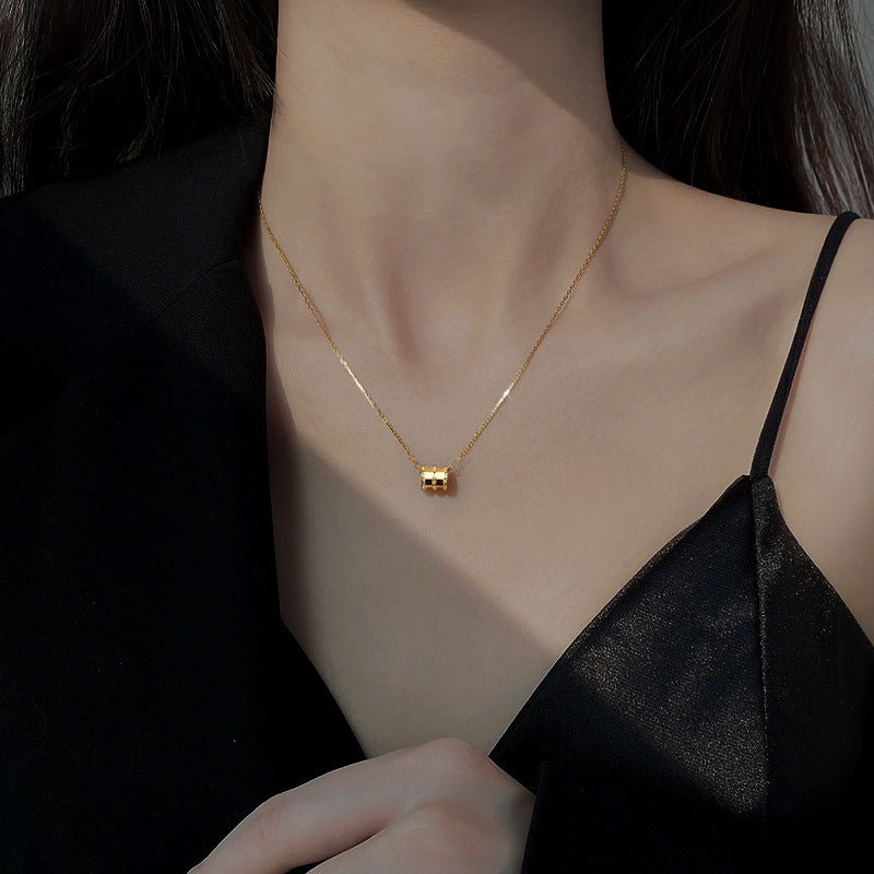 Wholesale Light Luxury Fade Resistant Titanium Steel Clavicle Necklace