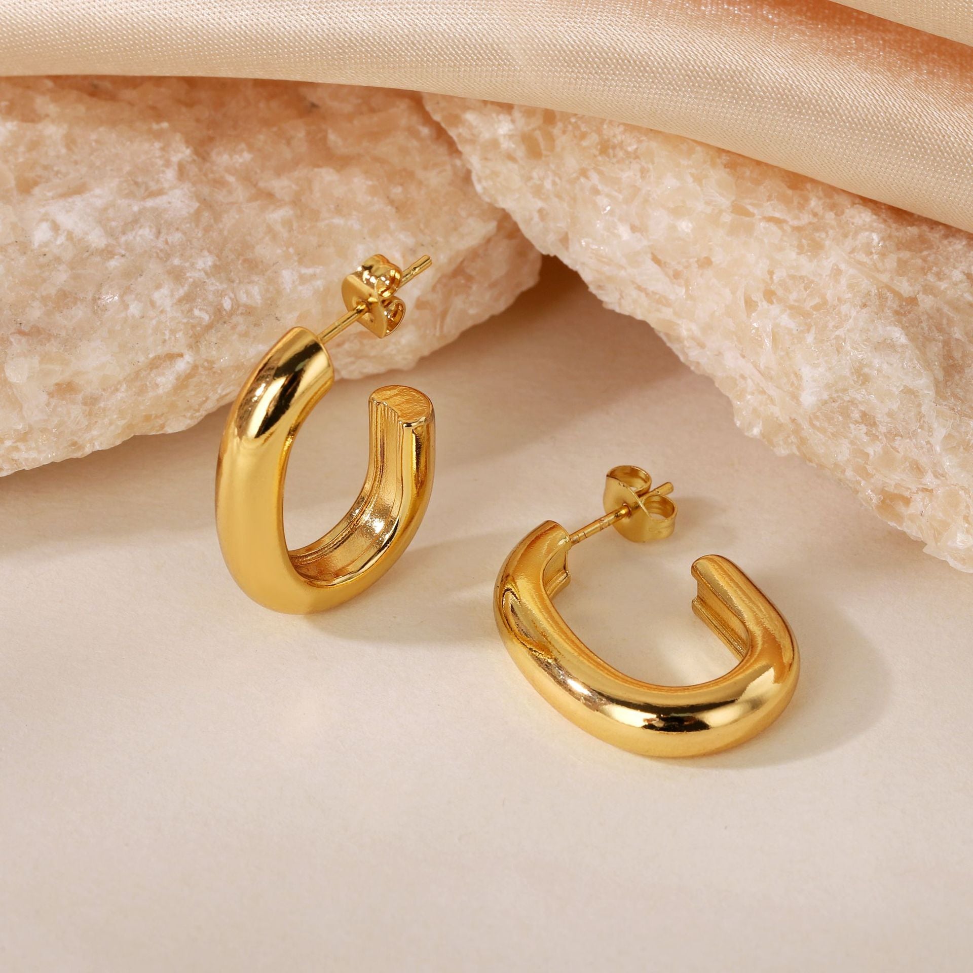 Wholesale Classic Hoop Versatile Non-Fading Titanium Steel Earrings