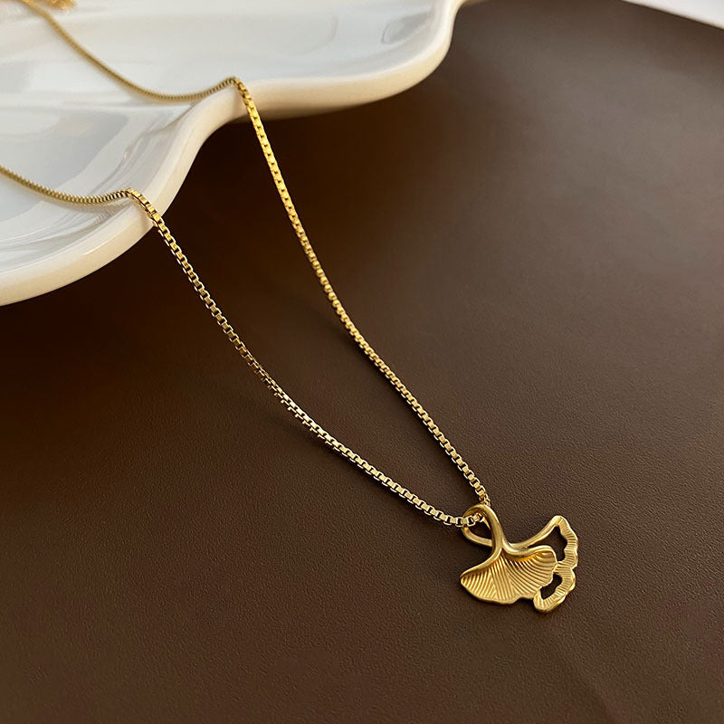 Wholesale Titanium Steel Necklace Ginkgo Leaf Light Luxury Clavicle Chain ACC-NE-Yuxi006