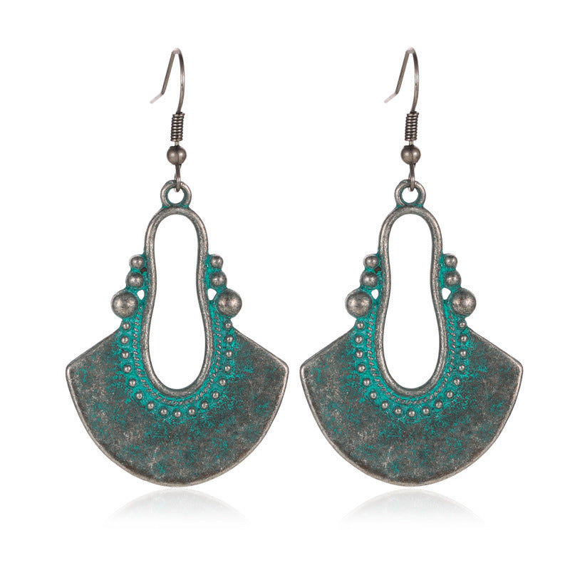 Wholesale Vintage Green Alloy Bohemian Floral Hollow Carved Earrings Fashion Accessory Gift