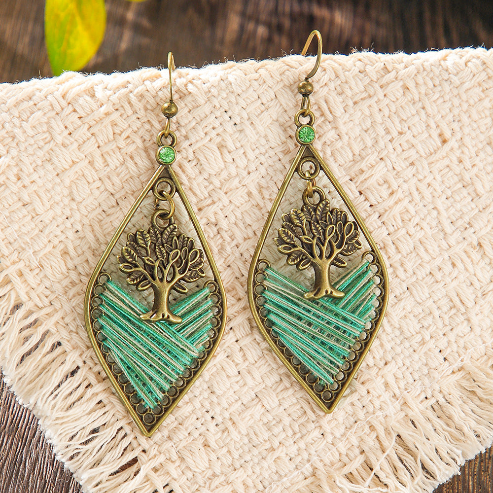 Wholesale Zinc Alloy Handmade Vintage Ethnic Style Wire-Wrapped Earrings Fashion Accessory for Resale