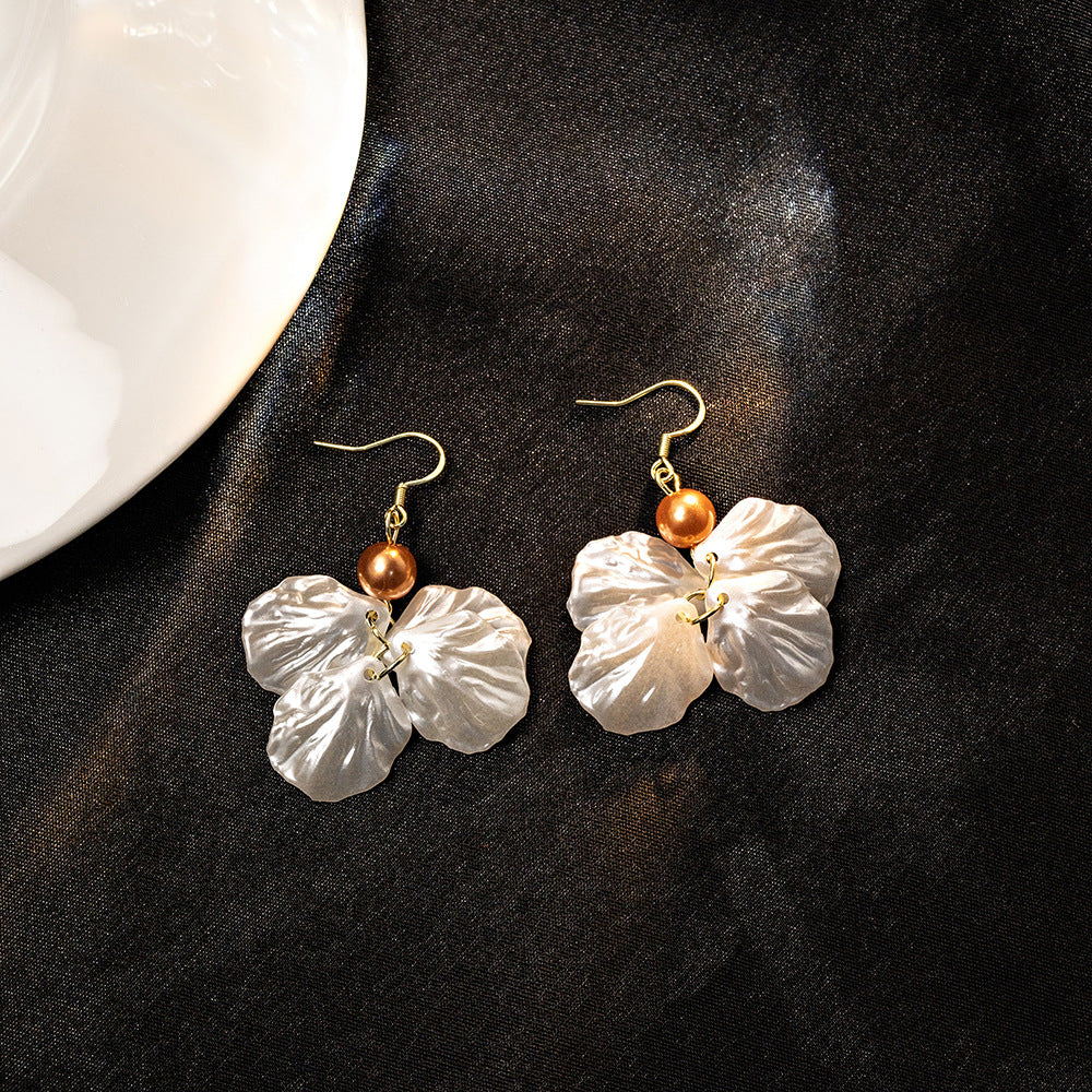 Wholesale Shell Luxury Pearl Earrings