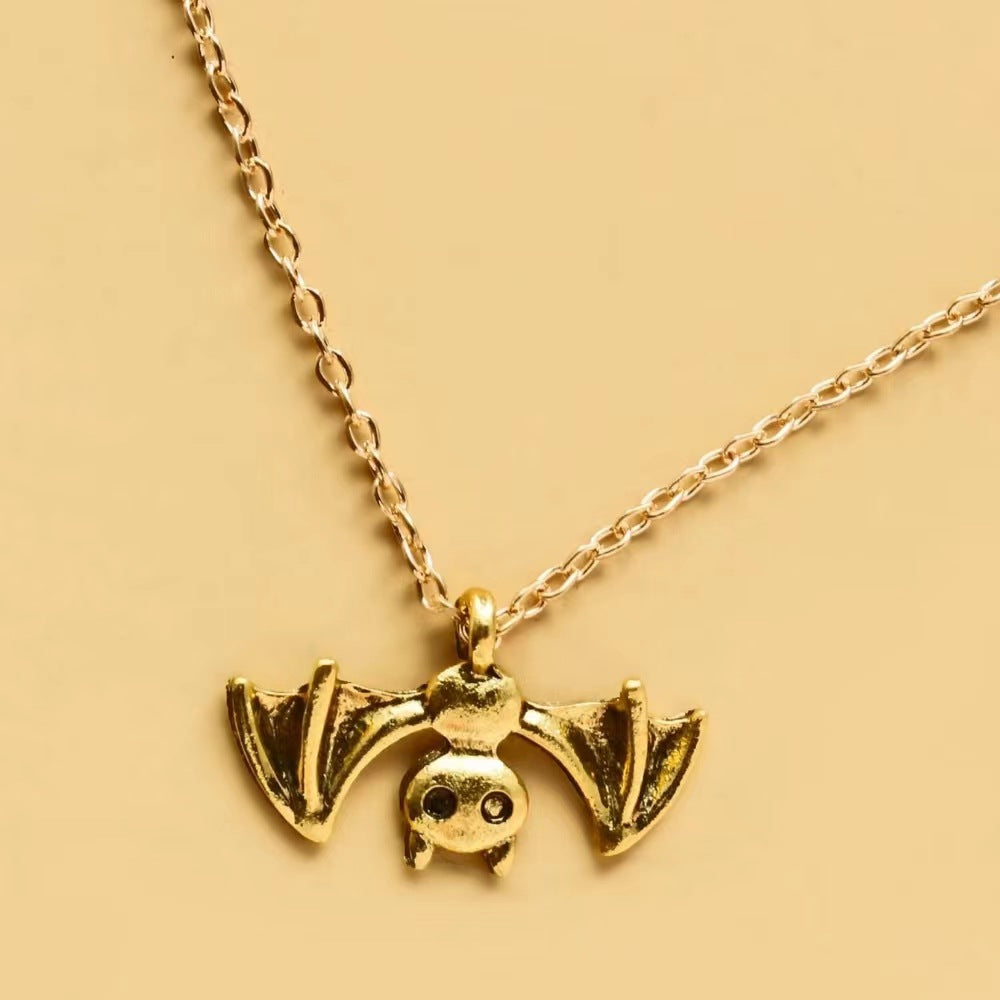 Wholesale Gothic Bat Pendant Necklace  Vintage Trendy Jewelry Fashion Accessory