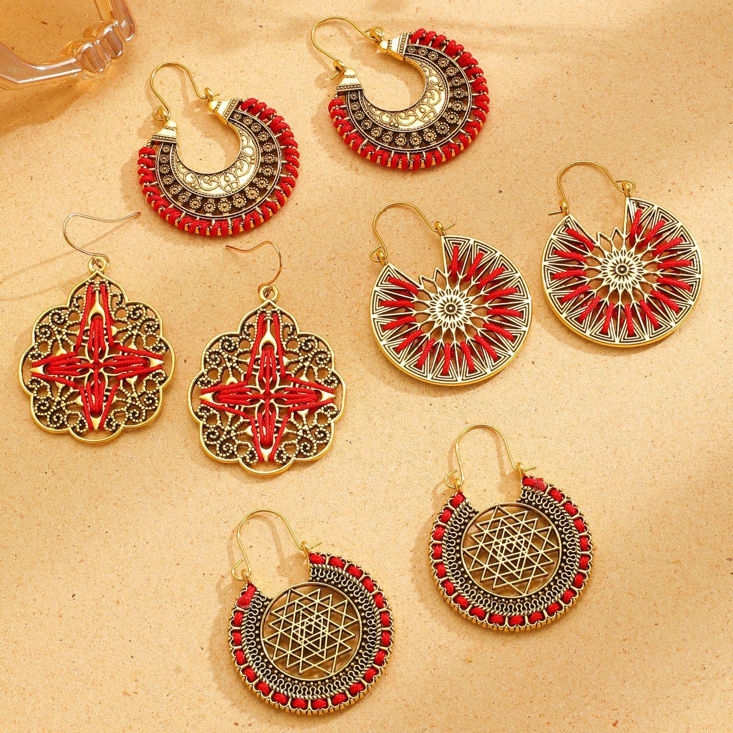 Wholesale Retro Bohemian Ethnic Hollow Out Heart Bronze Alloy Earrings Fashion Jewelry Accessory Gift Boutique Resale