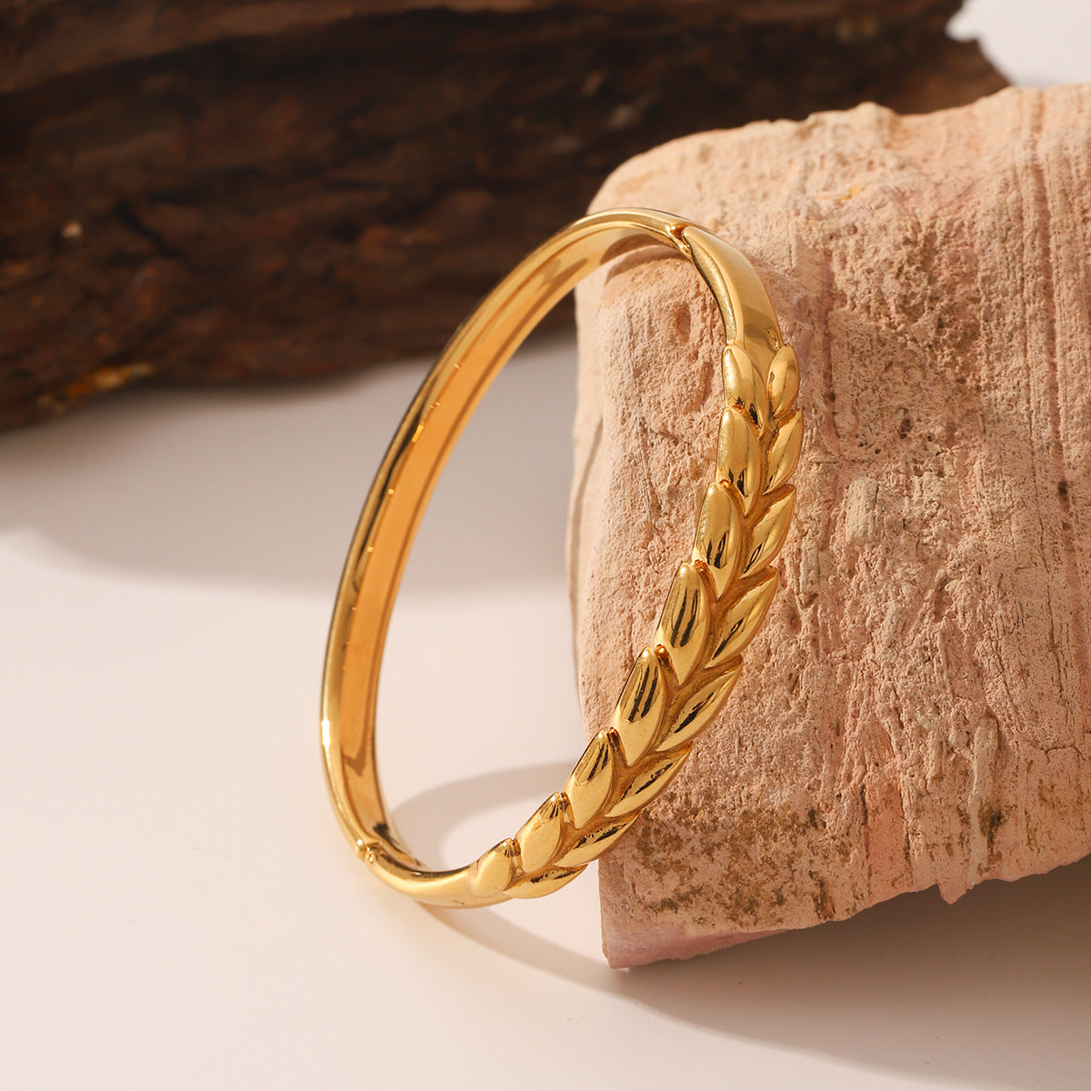 Wholesale Light Luxury  Titanium Steel Color-free Jewelry All-match Bracelet