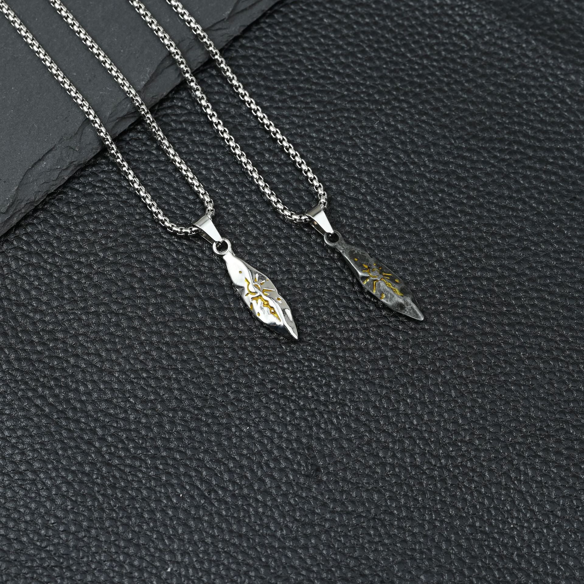 Wholesale Retro wishing stone necklace trendy men' s personality neutral wind meteorite color matching pendant cool men' s hip hop sweater chain