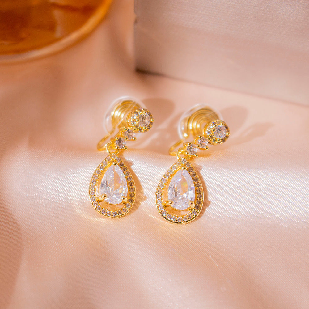 Wholesale Zircon teardrop-shaped mosquito coil ear clips with full diamond geometric earrings