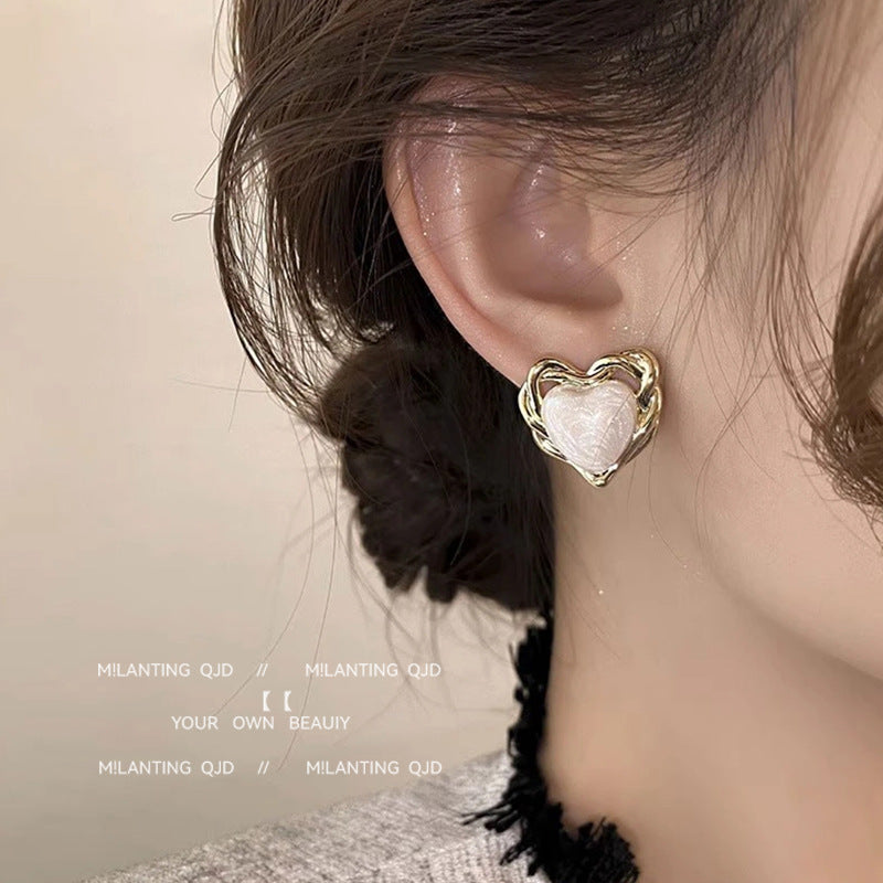 Wholesale European and American Light Luxury Shell Flower Earrings 925 Silver Needle High-grade Earrings Ins Niche Design Elegant Retro Earrings