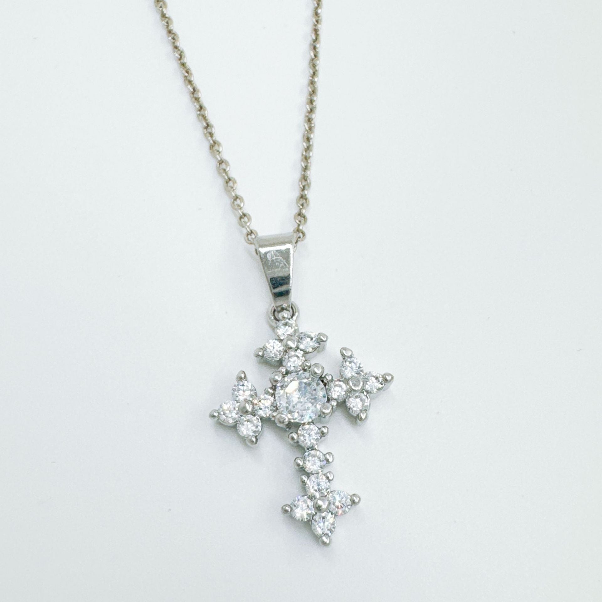 Wholesale Light Luxury Cross Necklace,  Gold Plated Copper Micro Inlaid Zircon