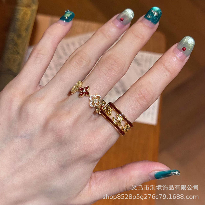 Wholesale Trendy Burgundy Sparkle Four-Leaf Clover Ring Women' s Gift Jewelry Accessory