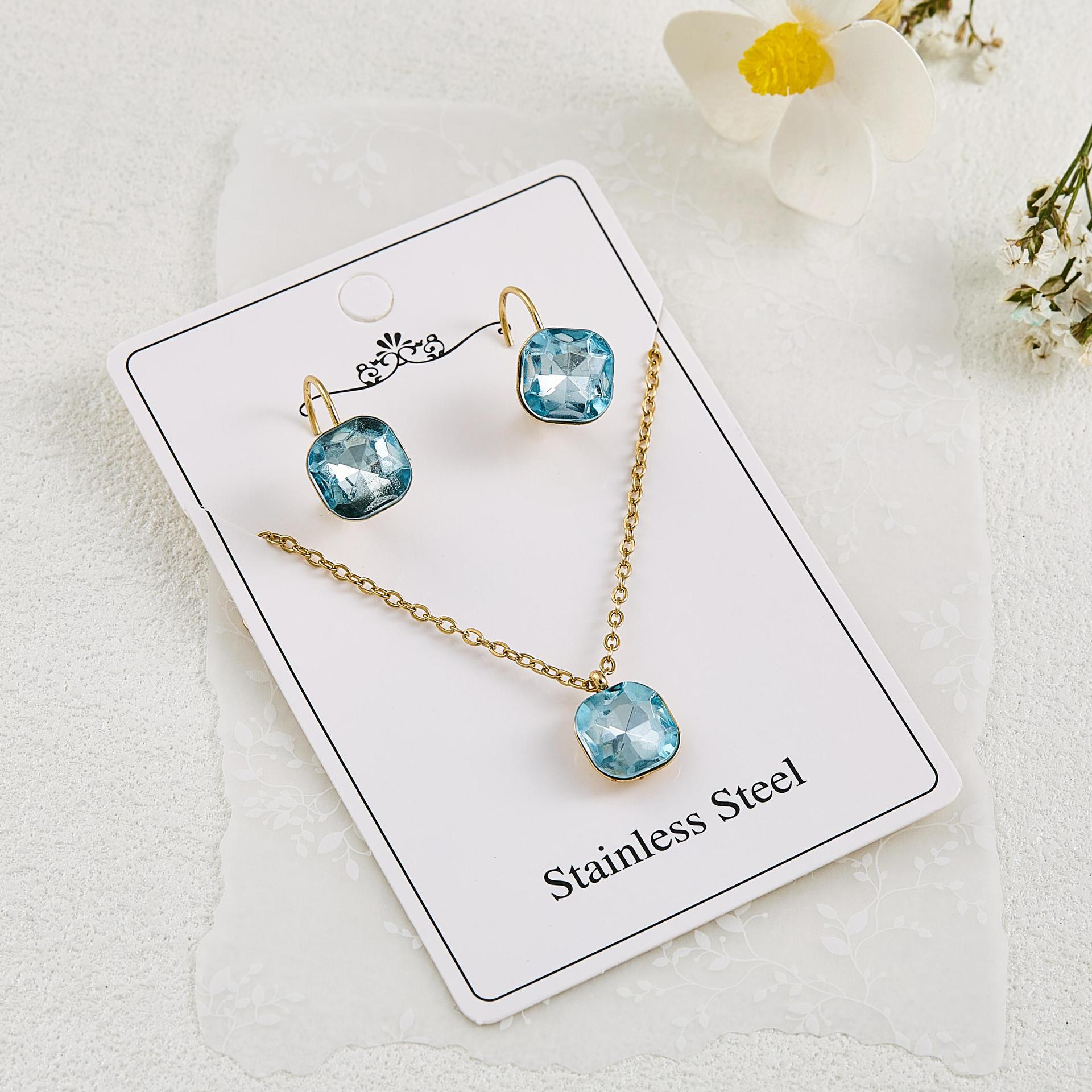 Wholesale Simple Nature Design Clavicle Chain Pendant Necklace Stainless Steel Electroplated Boutique Resale Gift