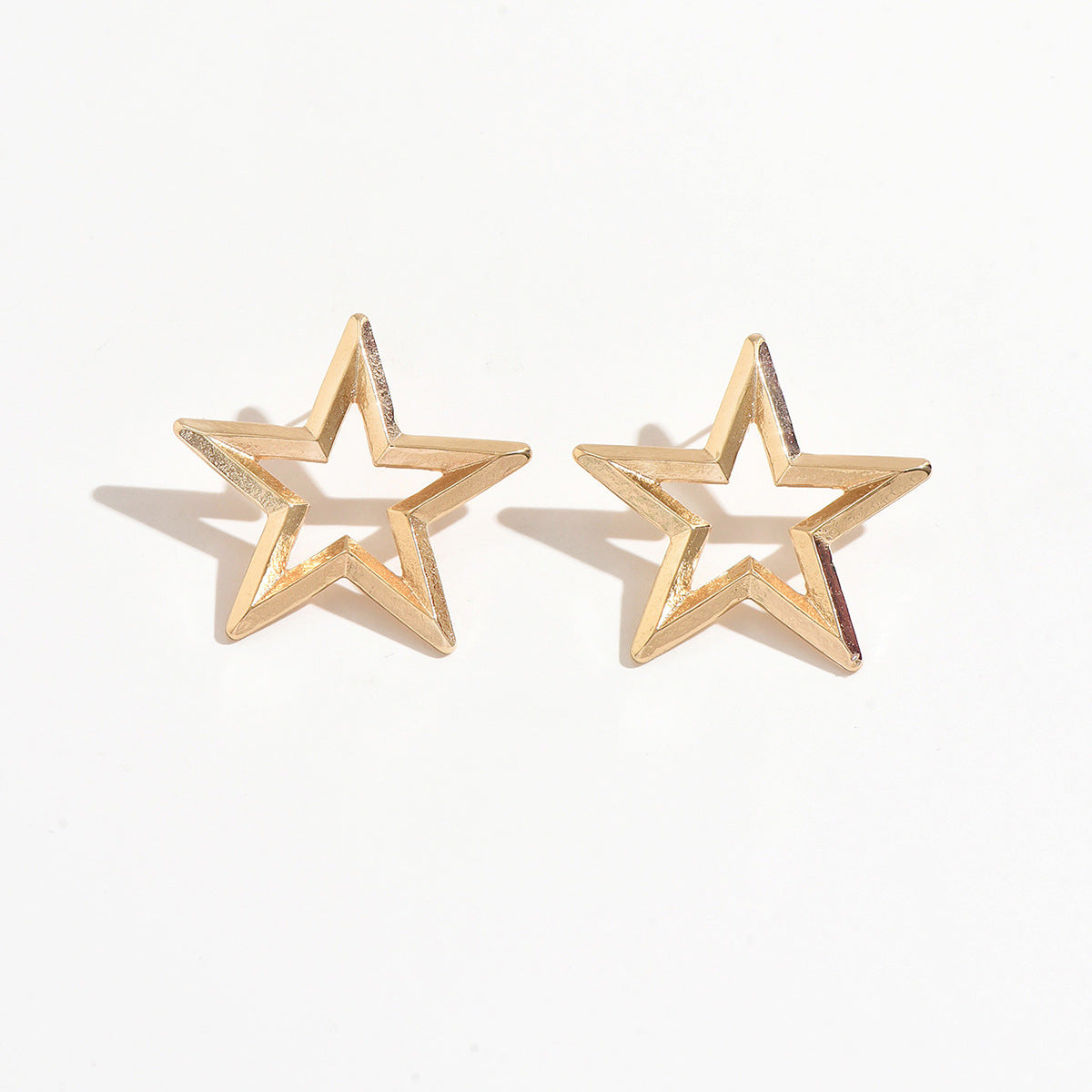Wholesale Geometric Lava Metal Earrings with Star Design - Trendy Jewelry Accessory for Gift Boutique