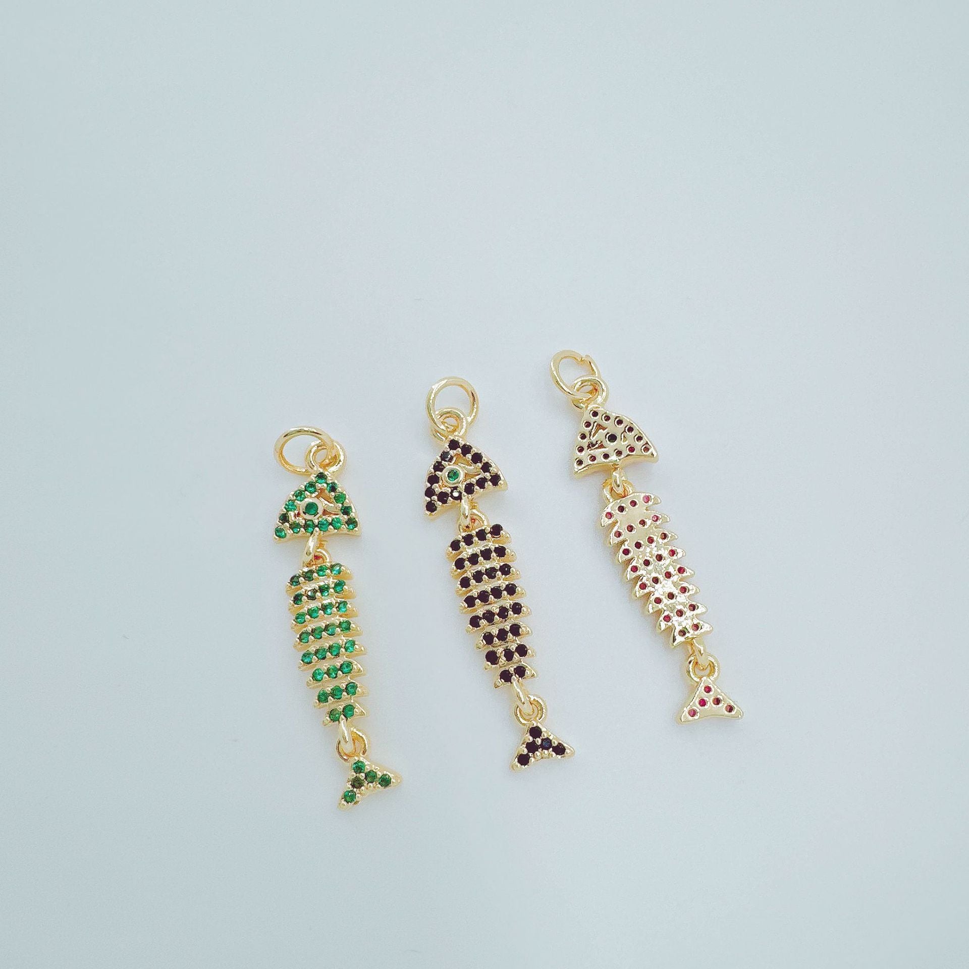 Wholesale Gold Plated Movable Fishbone Necklace Pendant Creative Fashion Accessory Boutique Resale Gift