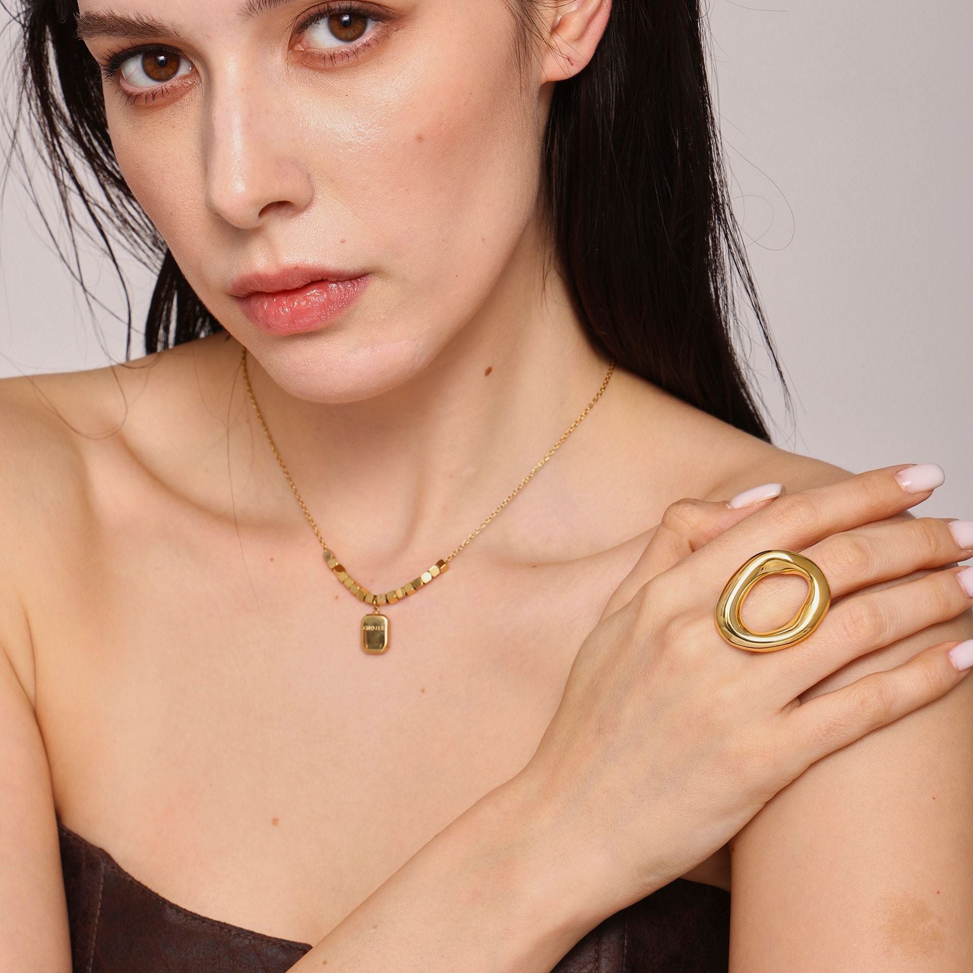 Wholesale Stainless Steel Exaggerated Ring Woman's Brand Pendant Collarbone Necklace