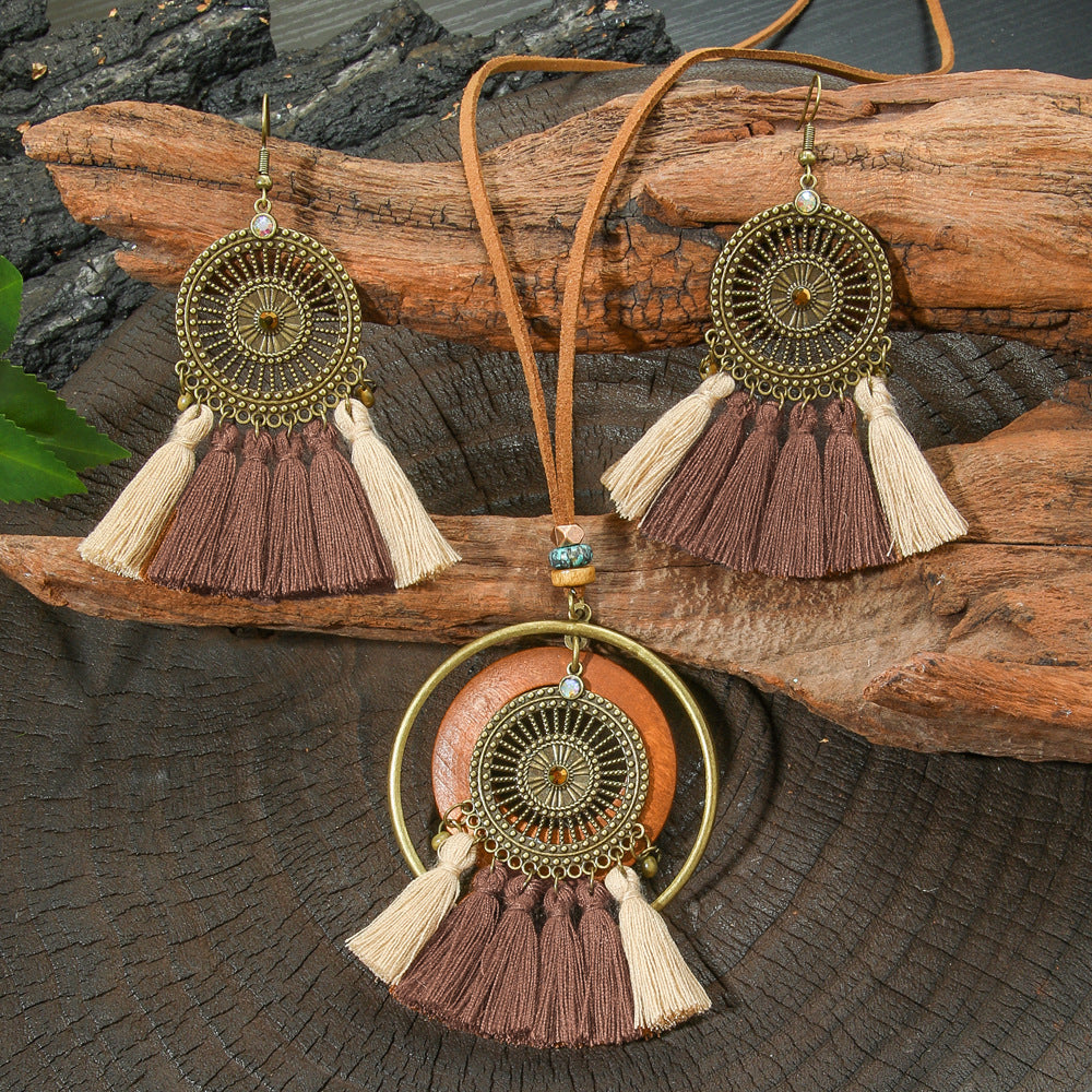 Wholesale Alloy Electroplated Bohemian Jewelry Set Earrings Necklace for Women Fashion Accessory