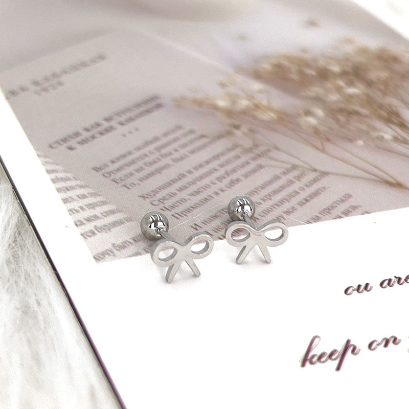 Wholesale Titanium Steel Stylish Heart  Star Screw-Back Cartilage Stud