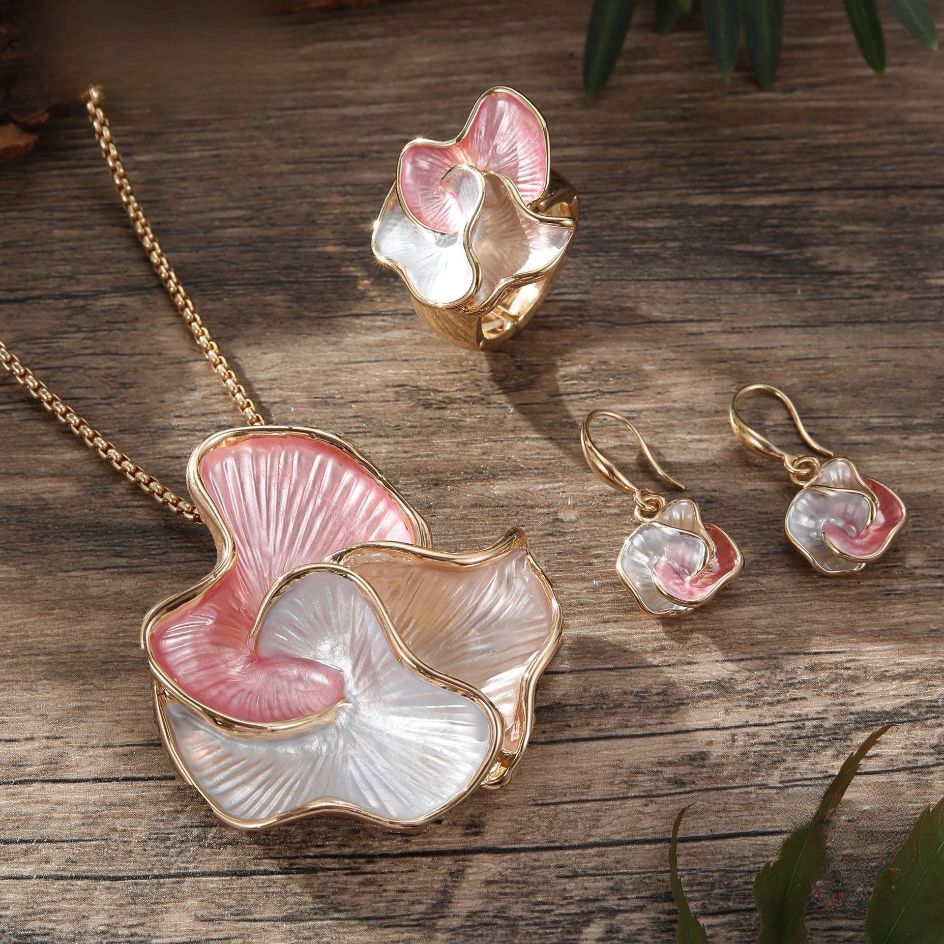 Wholesale Colorful Petal Geometric Oil Painting Earrings Rings Pendant Set